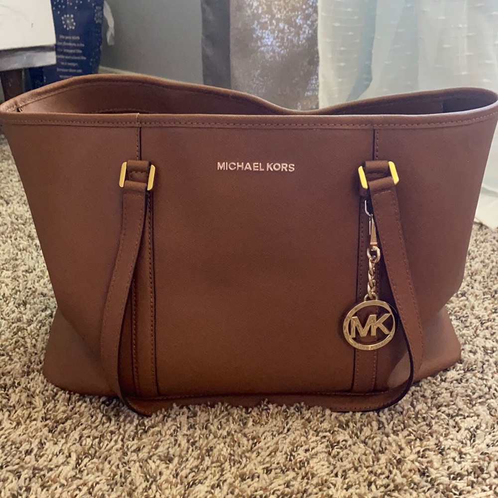Michael kors purse